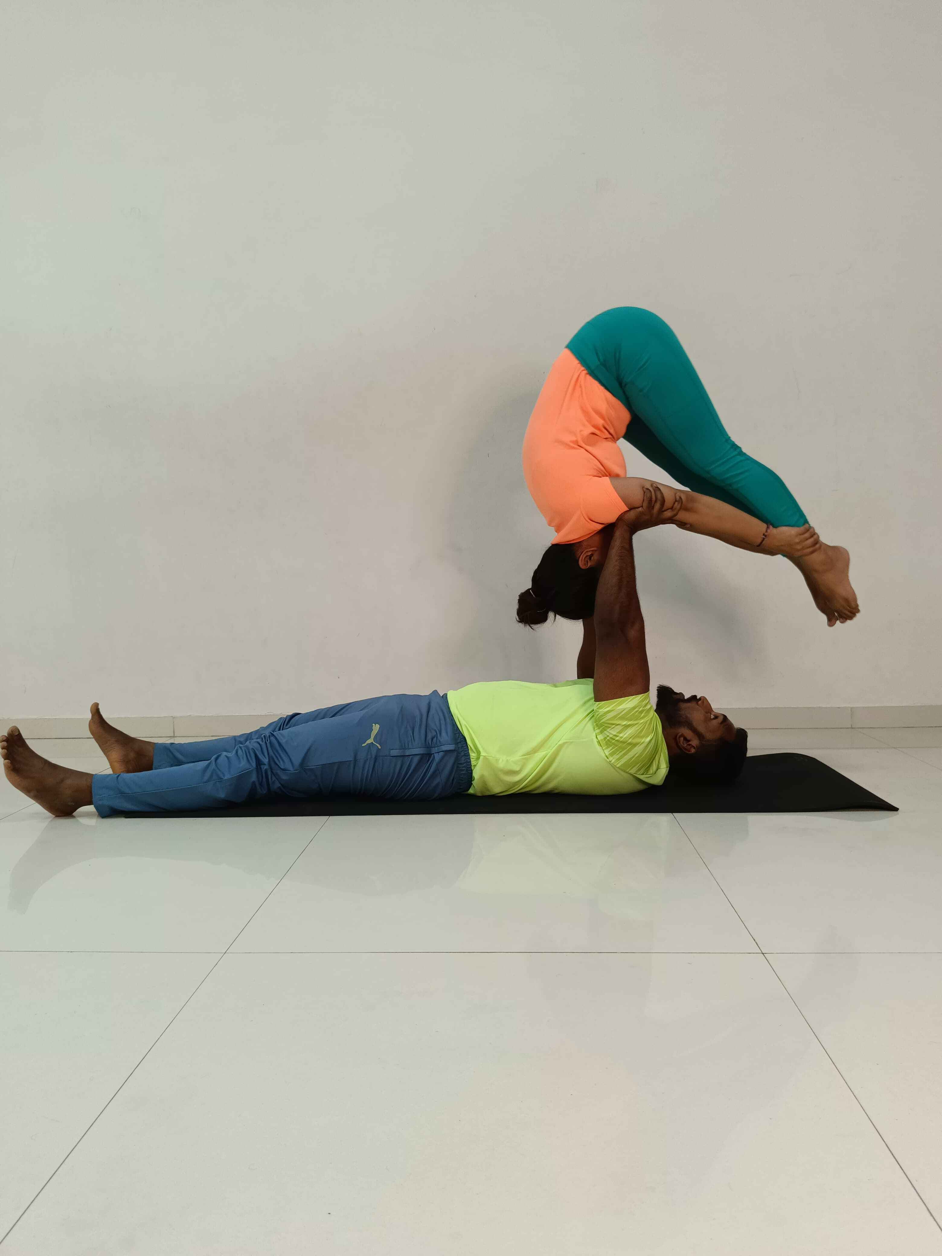 Acro 1